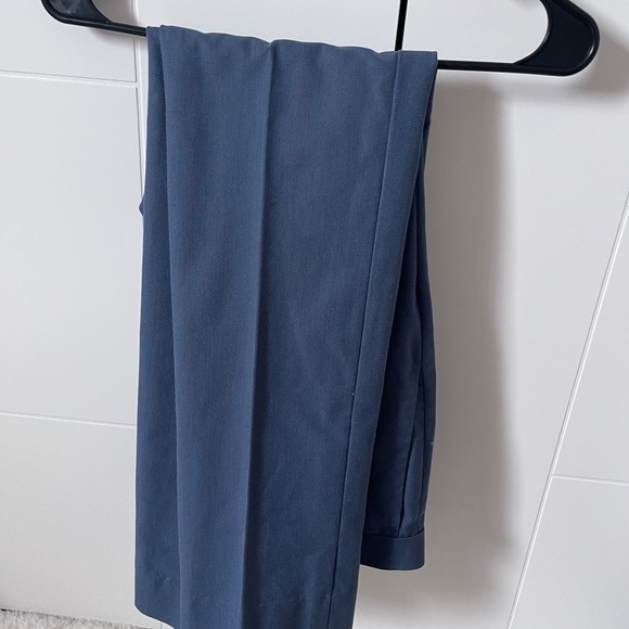 Elegant men's trousers Banana Republic . - Picture 2 of 3